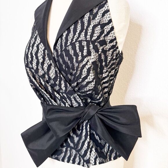 Tadashi Collection Sleeveless Top Sz 8 Faux Wrap High Collar Lace Black Glam - Picture 2 of 10